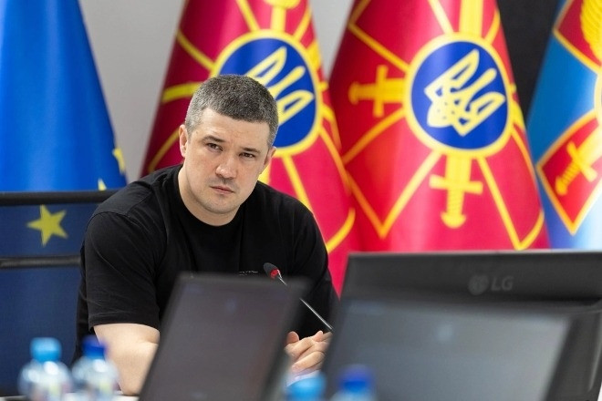 Cựu Bộ trưởng Quốc phòng Ukraine nói về việc ông Zelensky thay tổng tư lệnh
