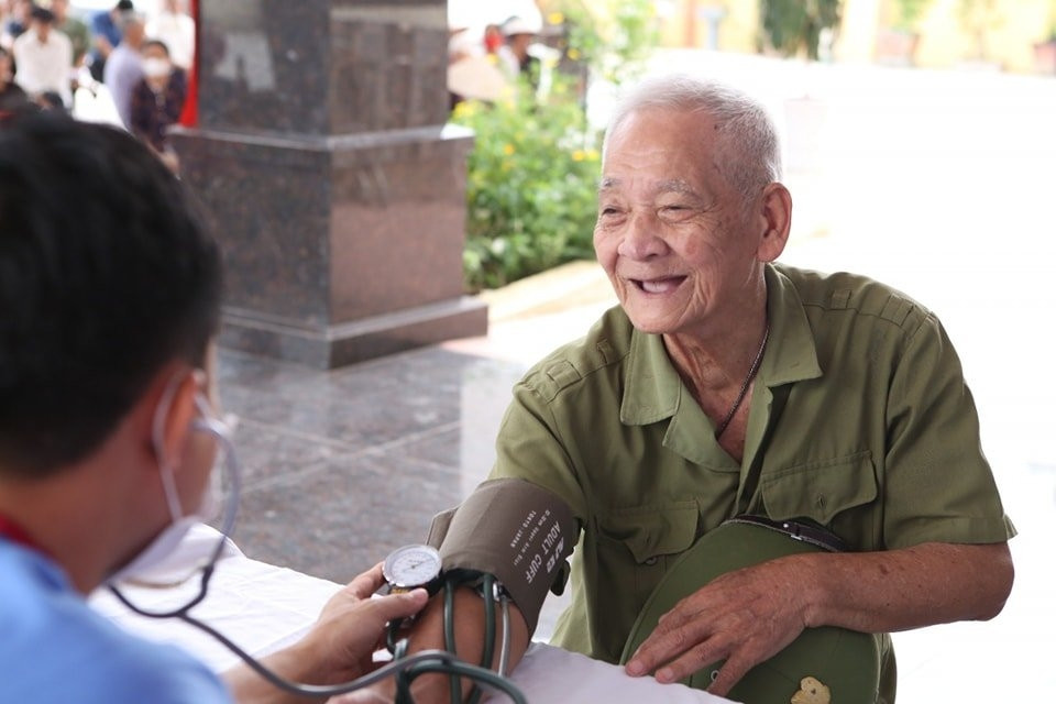 Đề xuất hạ 10 tuổi hưởng trợ cấp: Giáo sư chỉ ra tiêu chí quan trọng nhất