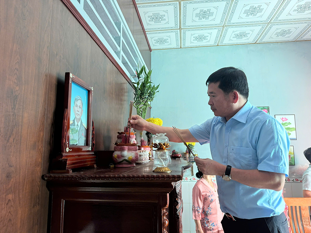 Dinh Van Noi 1.png