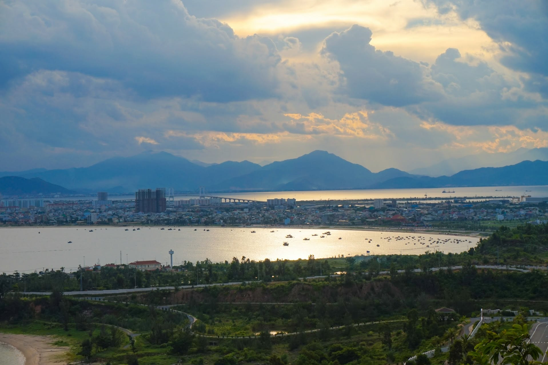 Muốn giàu từ biển, phải bắt đầu bằng tư duy không gian biển
