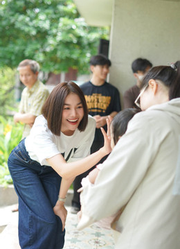 https://static-images.vnncdn.net/vps_images_publish/000001/000003/2026/7/22/thanh-hang-1906.jpg