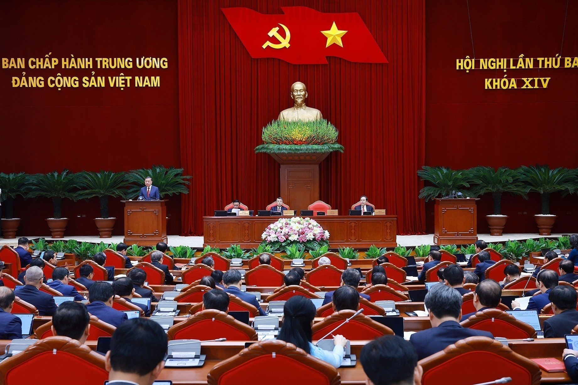Trung ương cho ý kiến về đề án chiến lược an ninh quốc gia và thành lập 2 thành phố