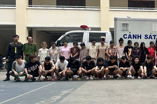 Từ mắt xích cặp vợ chồng có biệt danh 'Ba Giá', bóc gỡ đường dây buôn ma tuý xuyên quốc gia