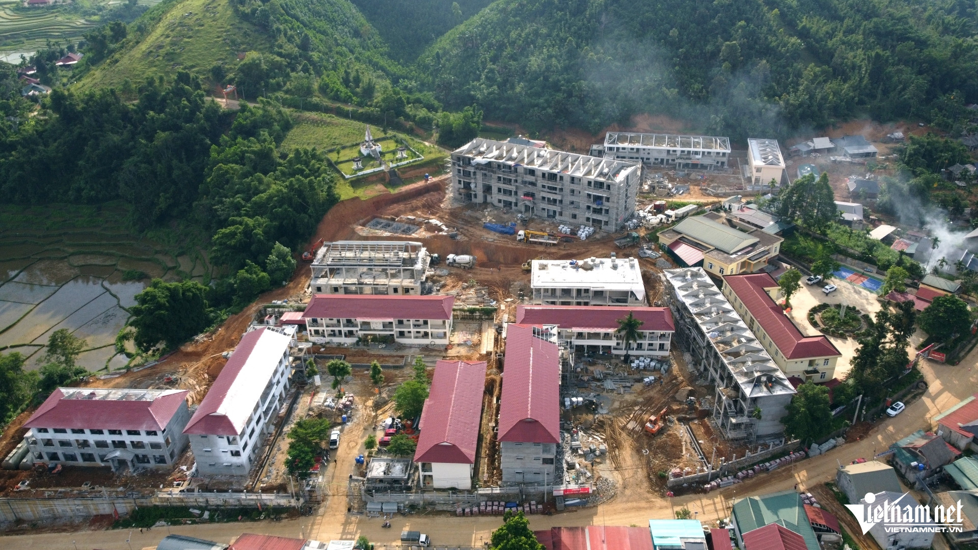 W-a1Trường nội trú liên cấp miền núi.JPG.jpg