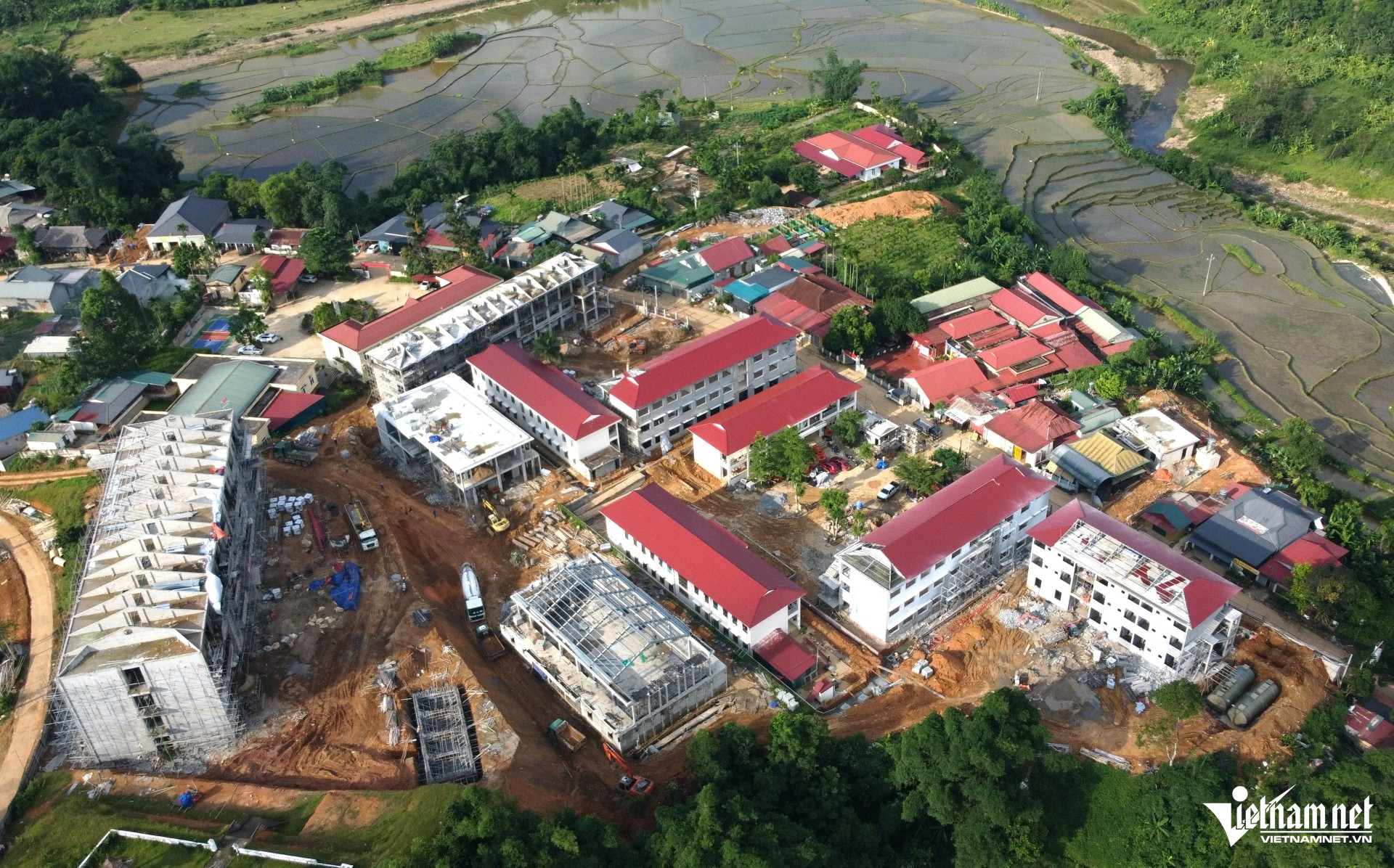W-a8Trường nội trú liên cấp miền núi.JPG.jpg