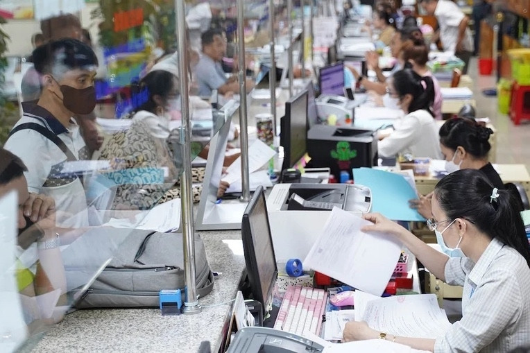 Bộ Nội vụ giải đáp cách tính 5 năm công tác khi tiếp nhận viên chức vào làm công chức