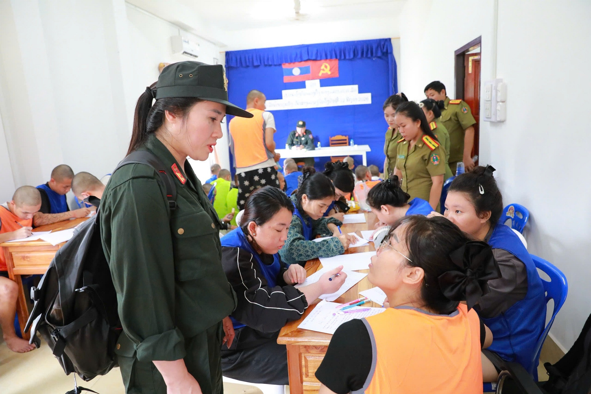 Cận cảnh cuộc đột kích của Công an Lai Châu vào sào huyệt lừa đảo ở Lào