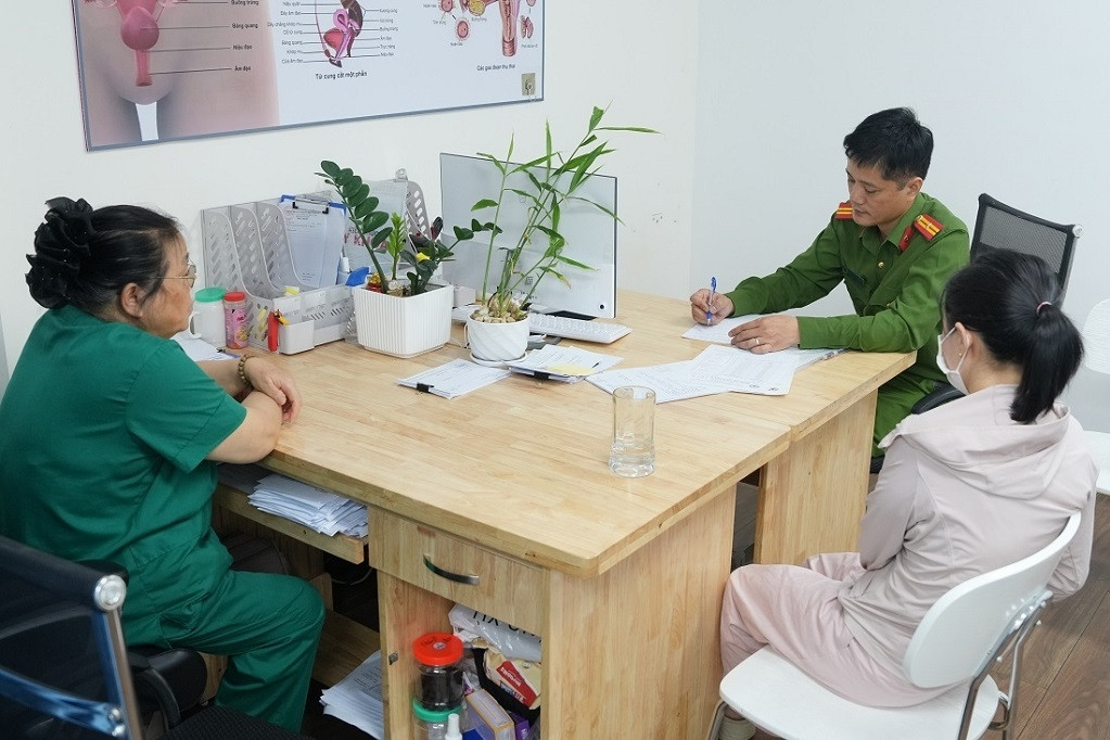 Phòng khám đa khoa bơm sữa đậu nành tạo mủ giả, ép bệnh nhân chi tiền