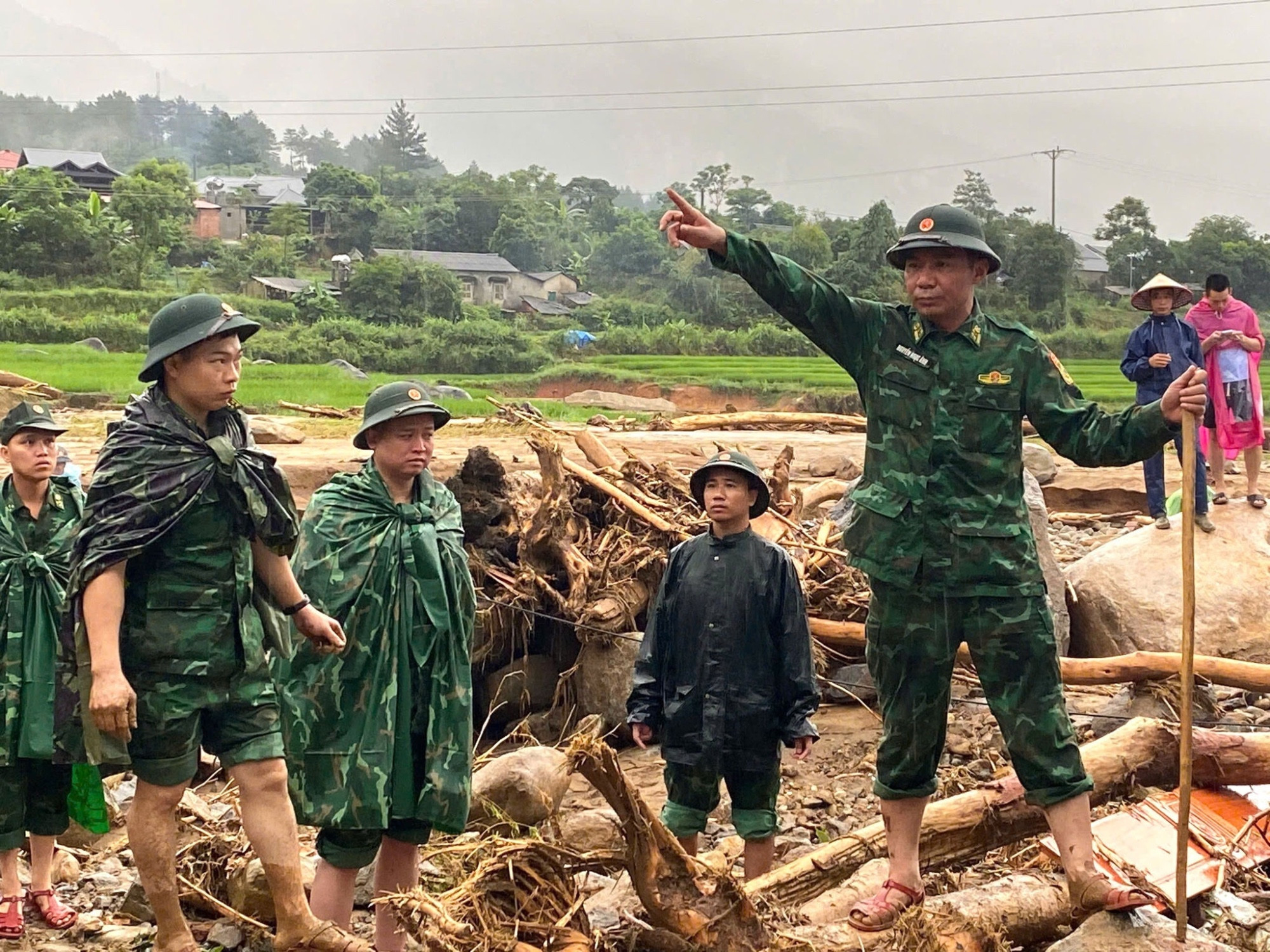quân đội _da4f4592632667faeb5e4c5a5e4902ec.jpg