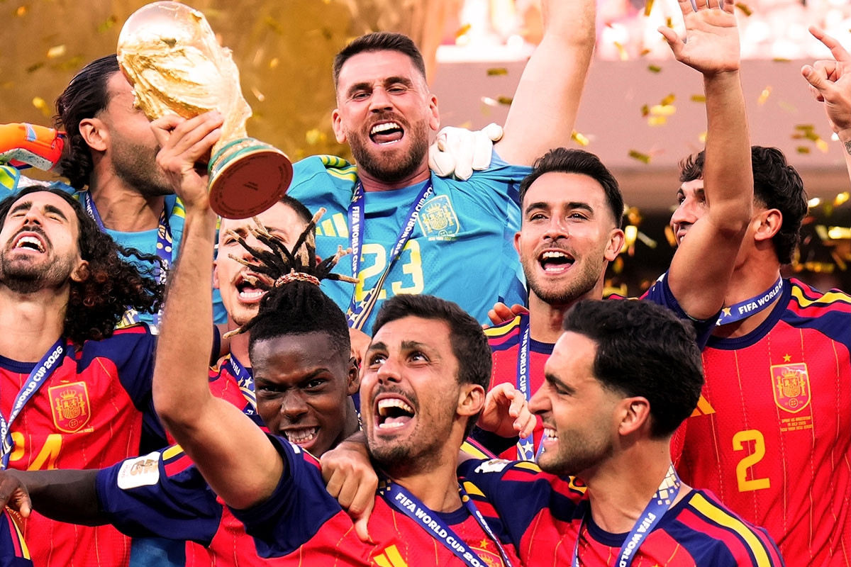 Real Madrid chính thức đàm phán mua Rodri từ Man City