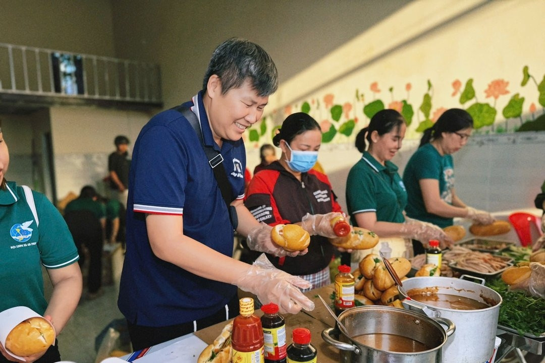 TikToker chung tay xây dựng mô hình ‘Bếp cơm 0 đồng’ ở An Phước, Đồng Nai