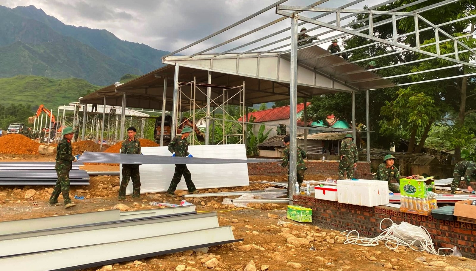 Cận cảnh khu tái định cư được xây dựng &amp;apos;thần tốc&amp;apos; sau lũ quét ở Mường Than