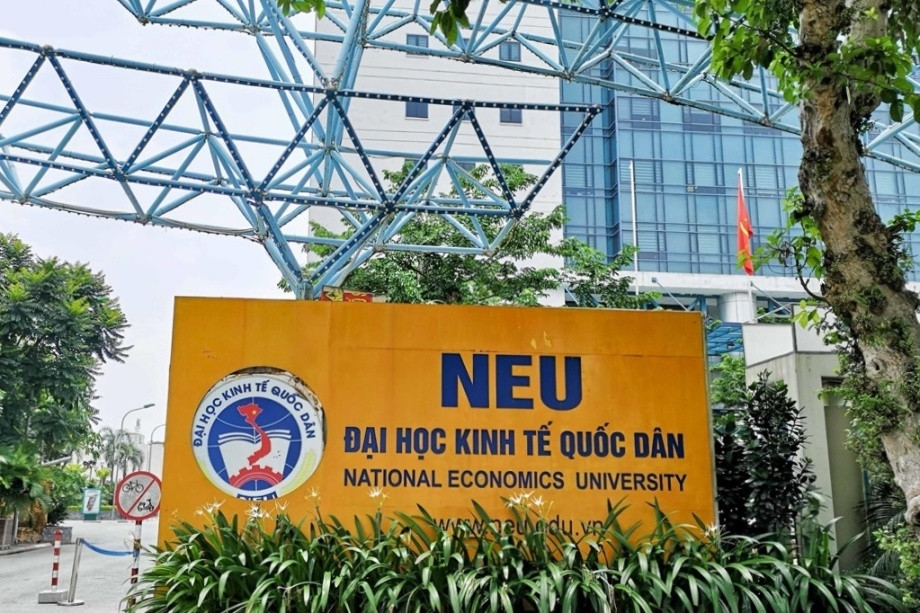 ĐH Kinh tế Quốc dân xét IELTS trên hệ thống riêng, thu phí 200.000 đồng, cơ sở nào?