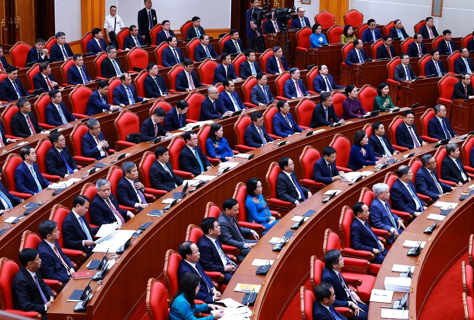 vnapotalbemachoinghibanchaphanhtrunguongdanglanthu3khoaxiv8909952 17848849053641080037307.jpg