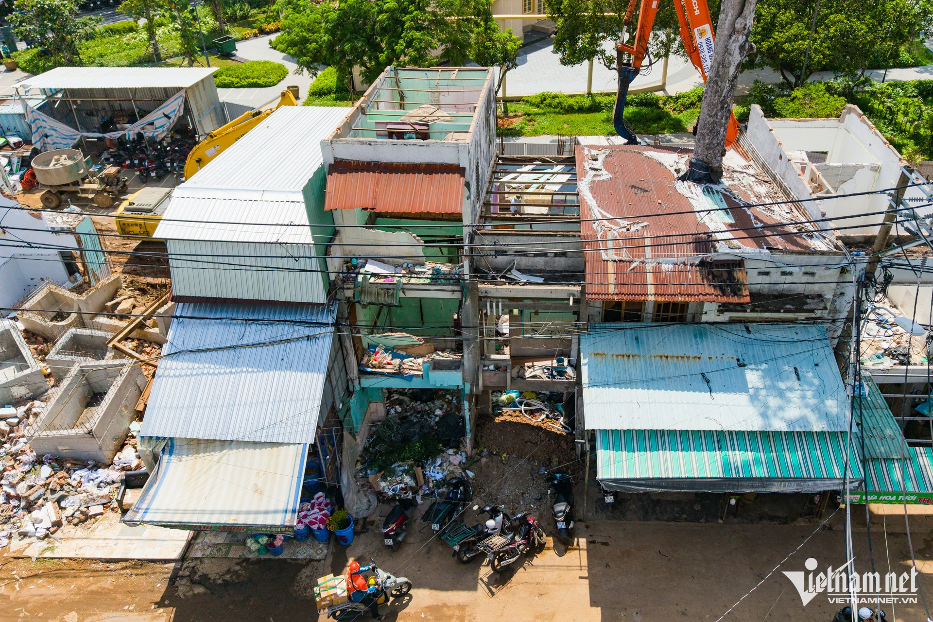 https://static-images.vnncdn.net/vps_images_publish/000001/000003/2026/7/24/w-mo-rong-duong-tbt-nguyen-hue-7-873.jpg