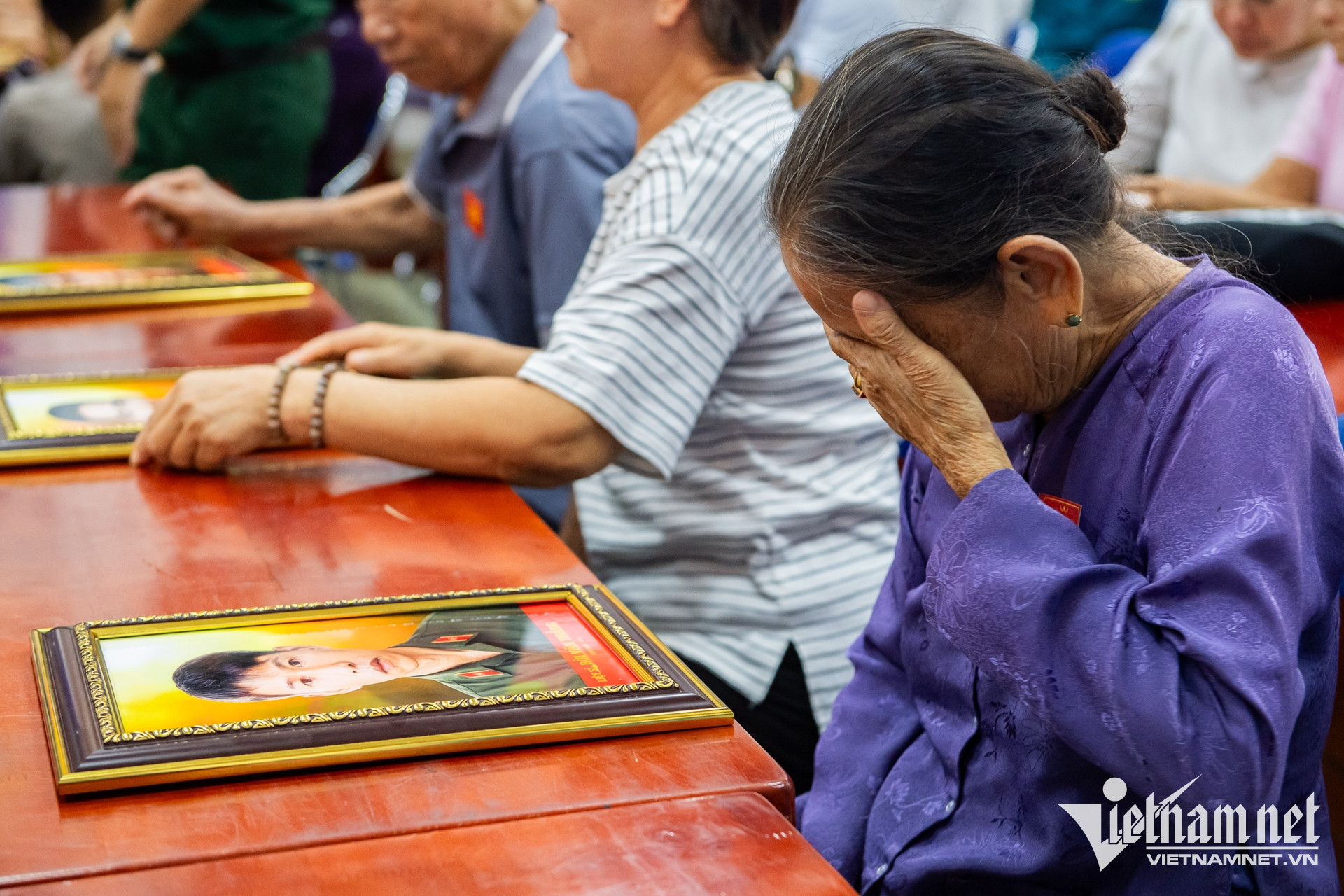 W-trao di ảnh liệt sỹ   Nguyễn Huế 14.jpg