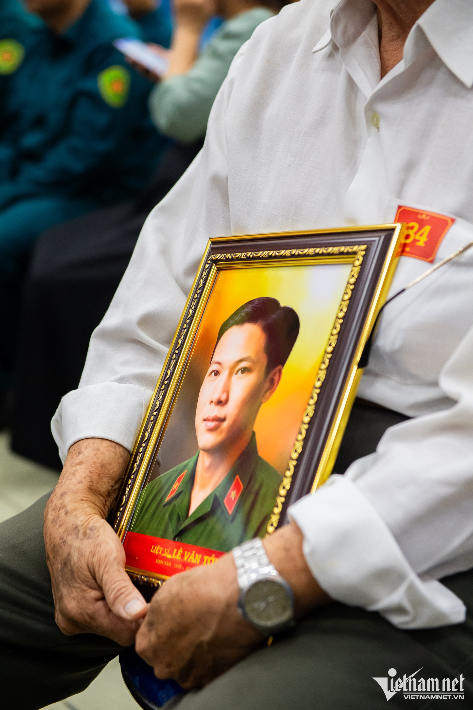 W-trao di ảnh liệt sỹ Nguyễn Huế 16.jpg