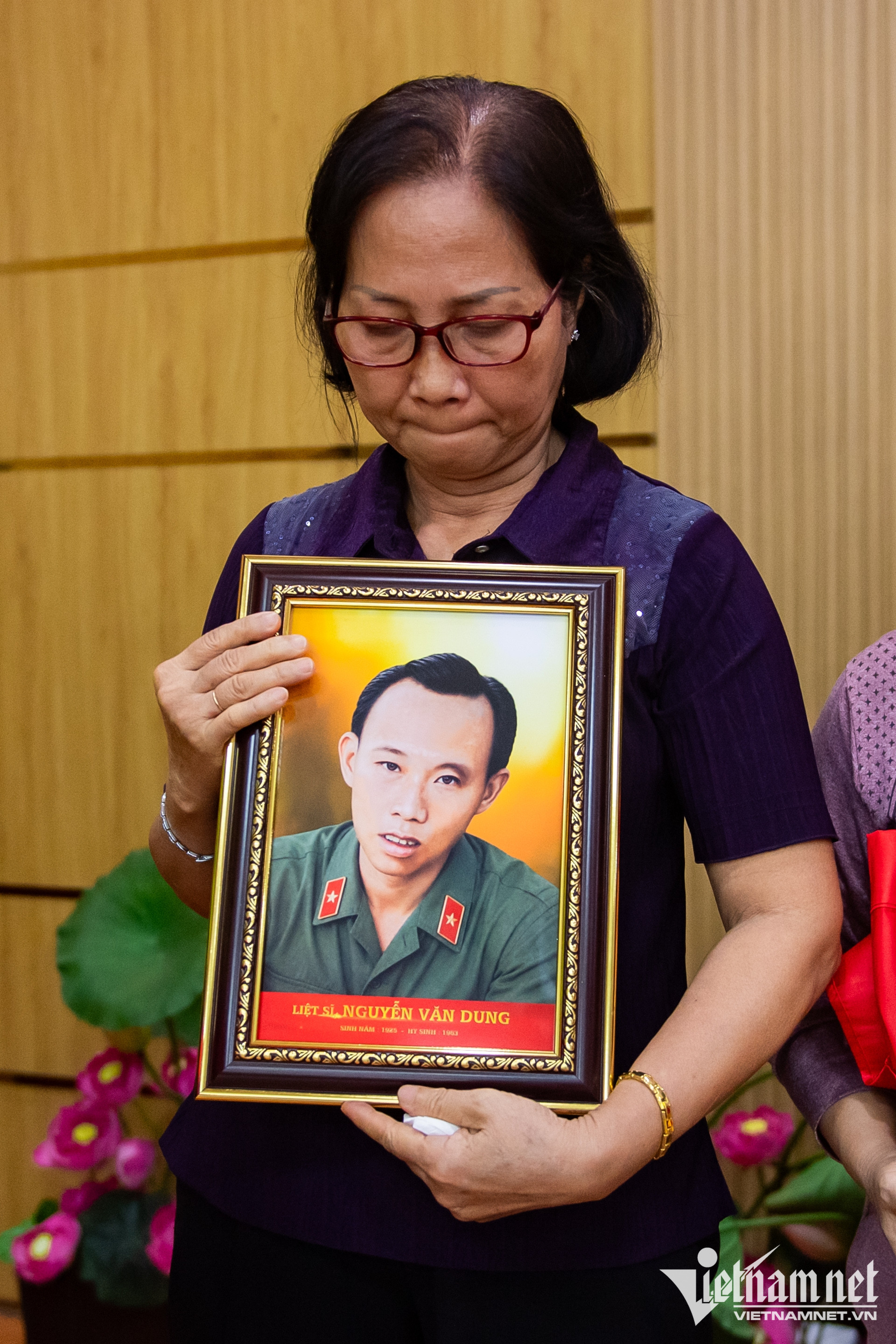 W-trao di ảnh liệt sỹ Nguyễn Huế 3.jpg