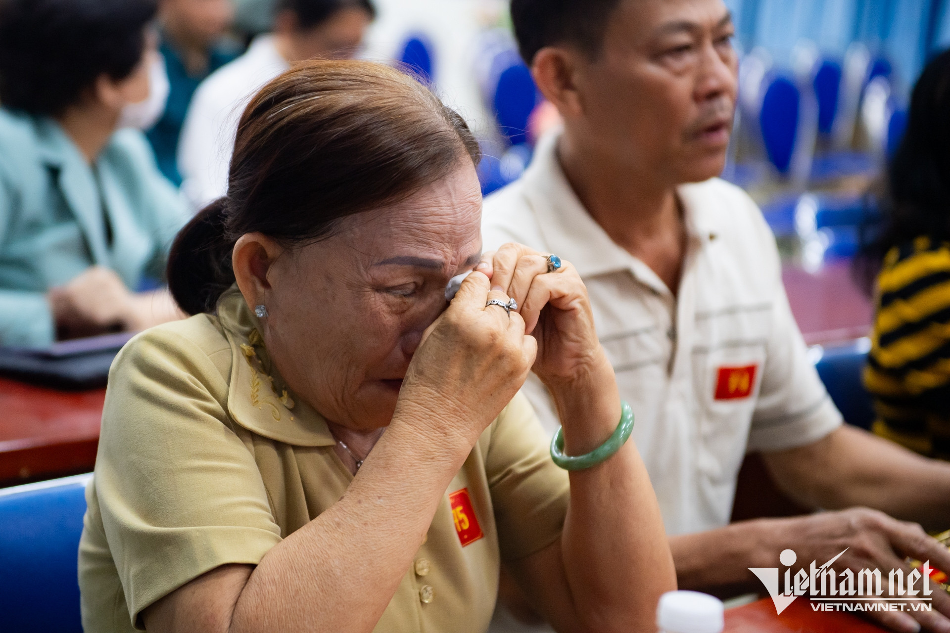 W-trao di ảnh liệt sỹ Nguyễn Huế 9.jpg