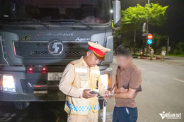 W-xe qua tai HIEU9666 sao chép.jpg