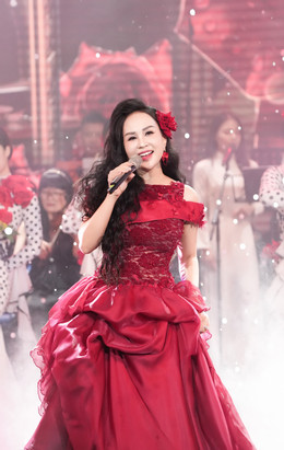 https://static-images.vnncdn.net/vps_images_publish/000001/000003/2026/7/25/nguyen-khanh-ly-6-451.jpg