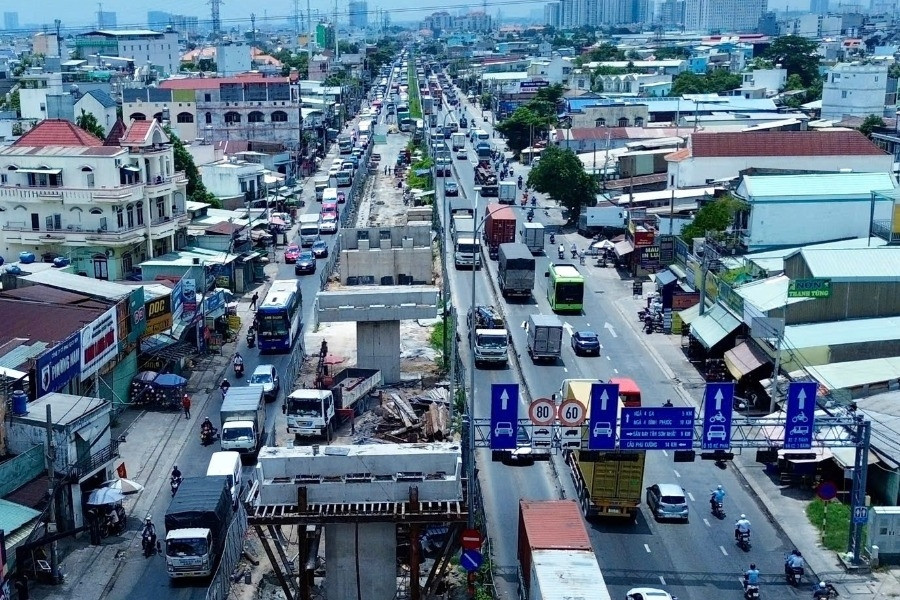 Tăng tốc thi công nút giao gần 400 tỷ đồng giữa 'điểm nóng' kẹt xe ở cửa ngõ TPHCM