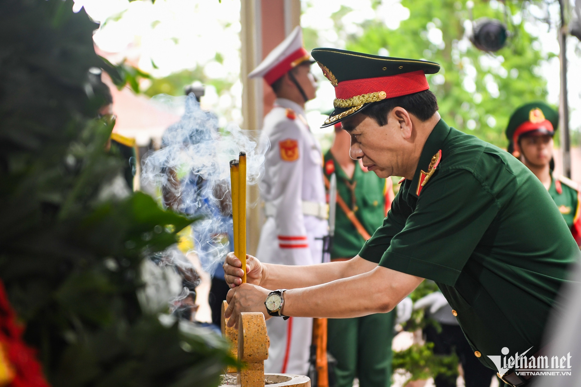 W-PTT Phan Văn Giang    Nguyễn Huế 5.jpg