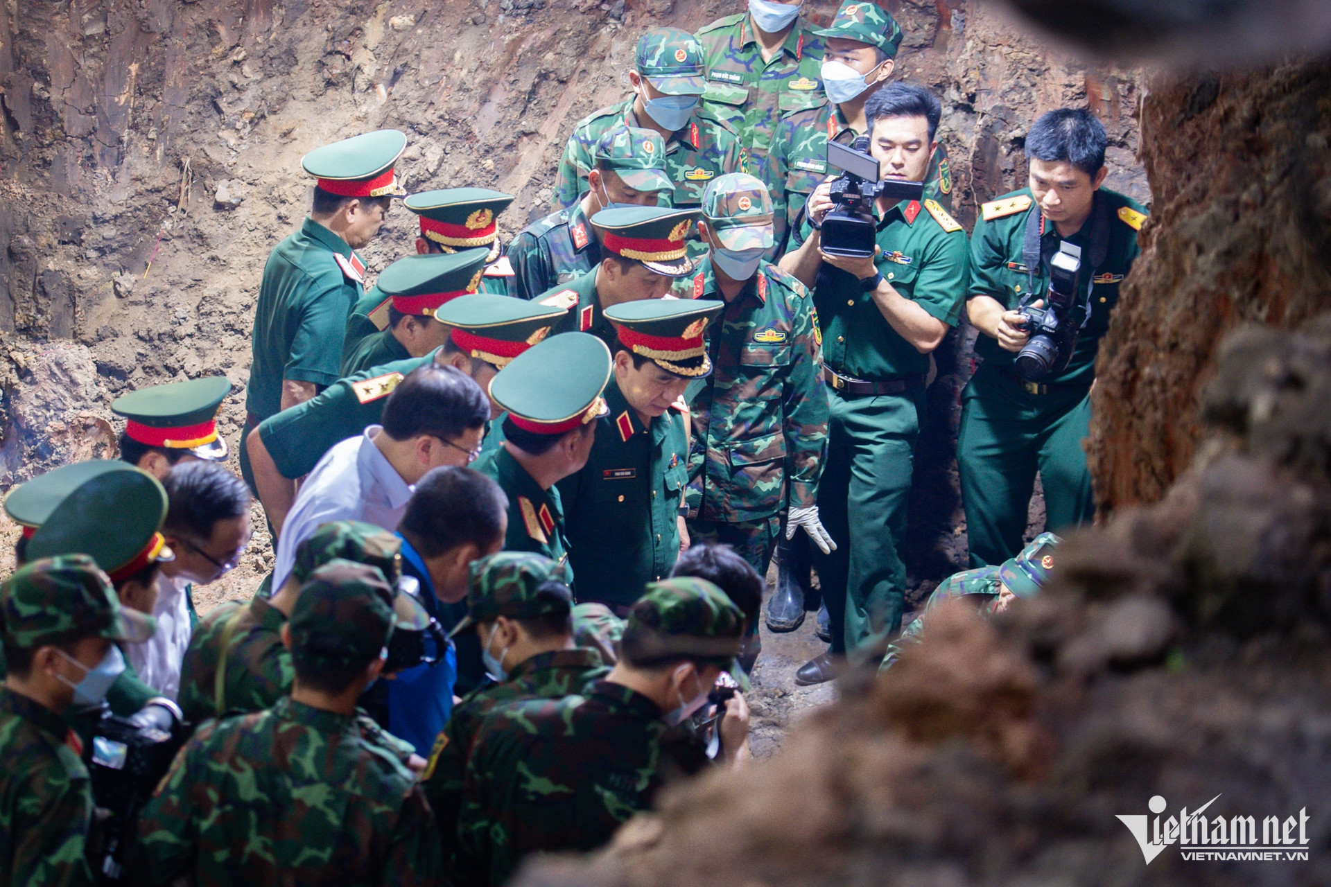 W-PTT Phan Văn Giang    Nguyễn Huế 6.jpg