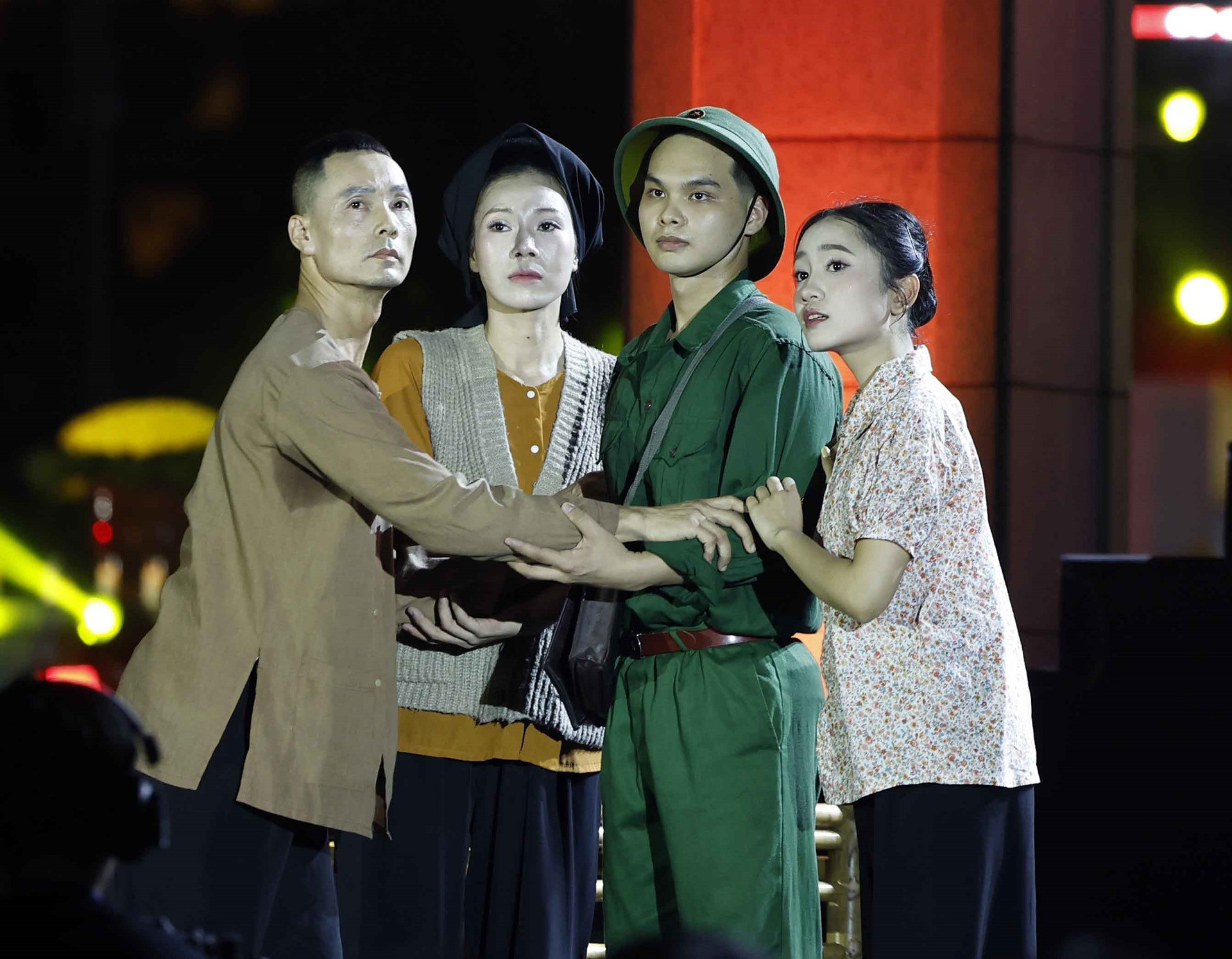 vnapotalchuongtrinhcautruyenhinhsaosangdanduongkyniemngaythuongbinh lietsi8914081 1785076917972743642109.jpg
