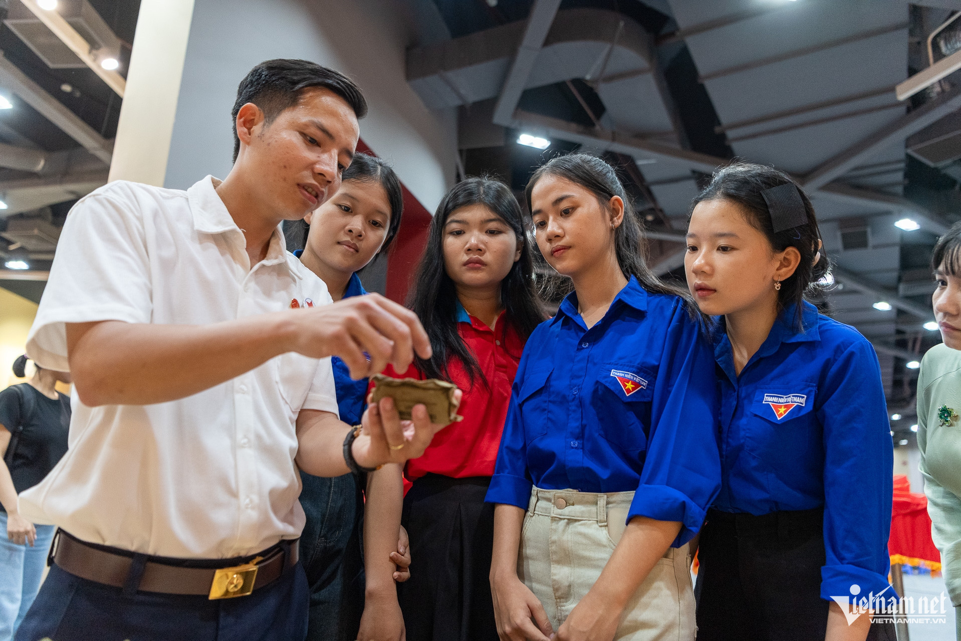 W-Triển lãm kỉ vật chiến tranh Tuấn Hùng 87.jpg