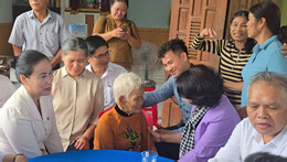 Xuan bác.jpg