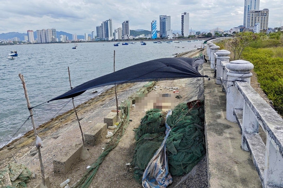 Bản tin chiều 27/7: Phát hiện thi thể người đàn ông tại bờ kè biển ở Nha Trang