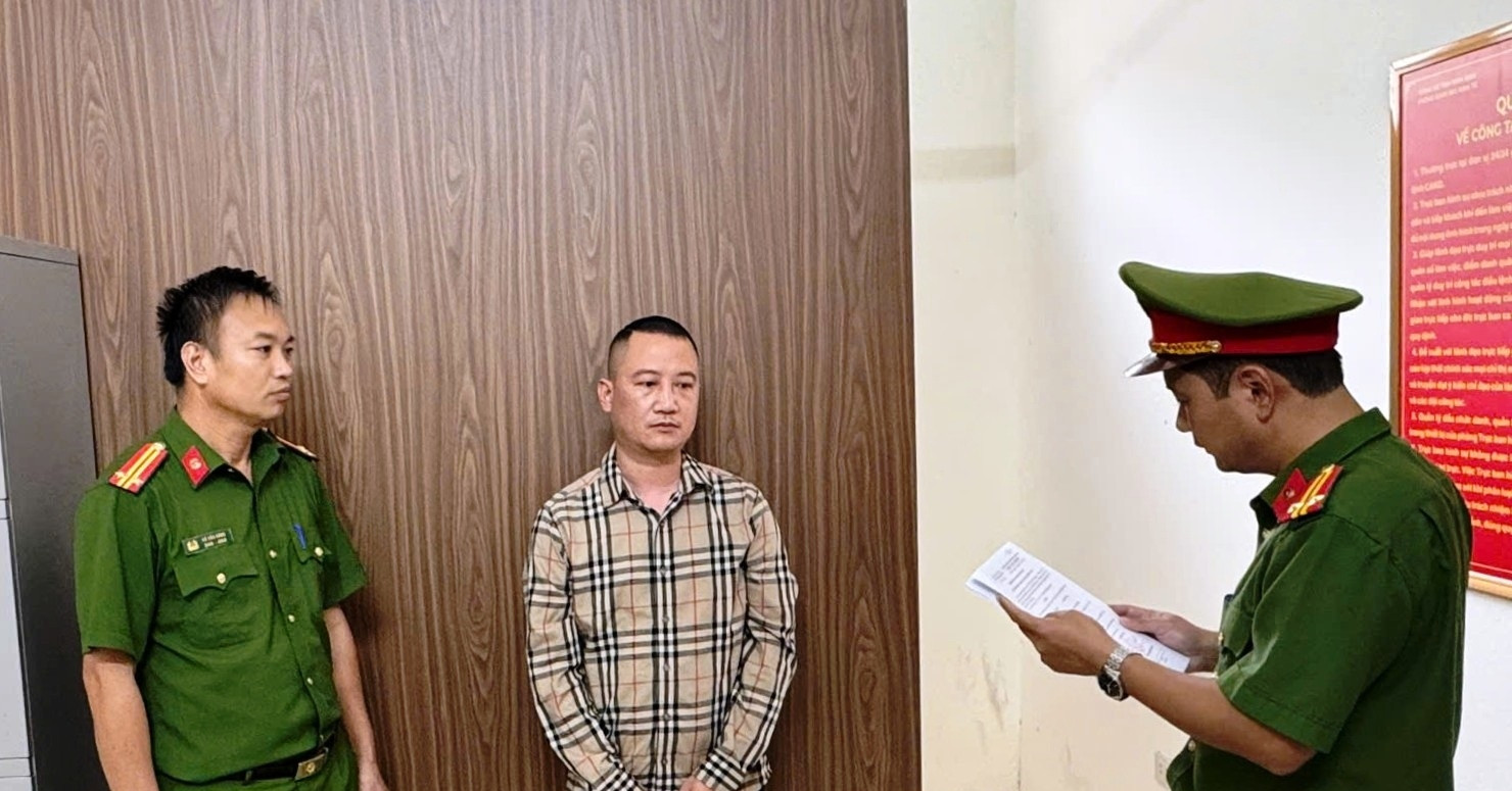 Khai thác trái phép hàng trăm tấn quặng antimon, 2 người bị khởi tố