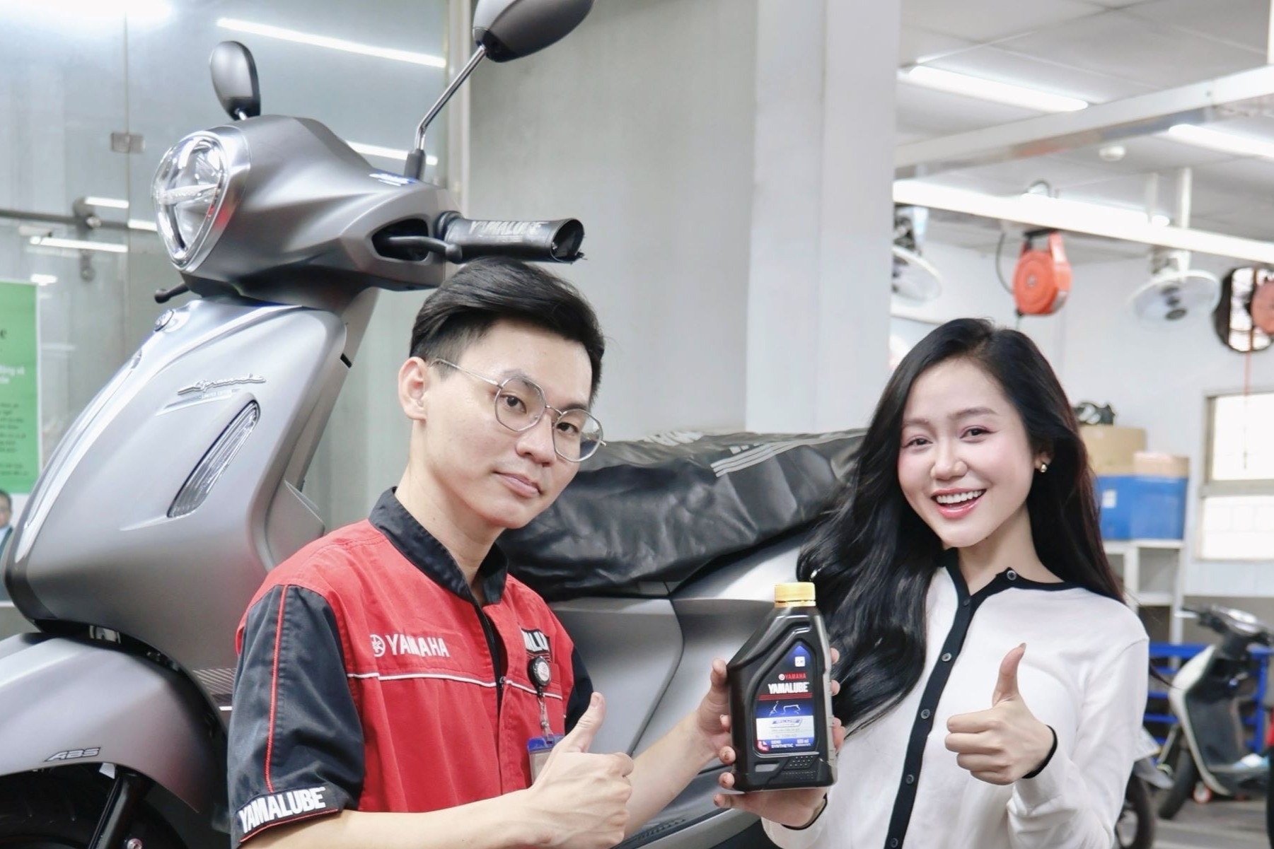 Thay dầu nhớt định kỳ - bí quyết giúp xe máy bền bỉ trên mọi cung đường