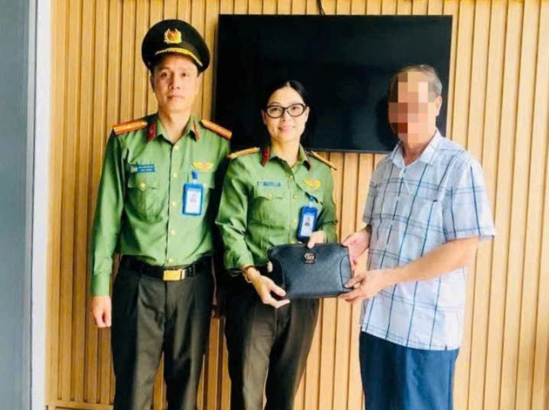 Trao trả tài sản 2.jpg