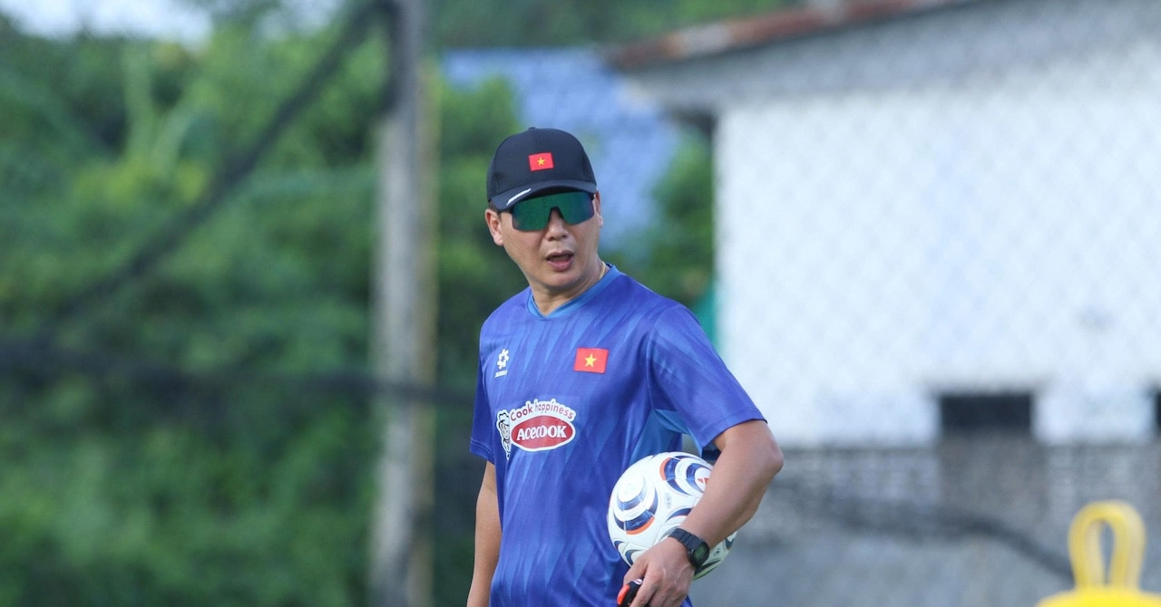Tuyển Việt Nam: HLV Kim Sang Sik cần làm gì để thắng đẹp Singapore
