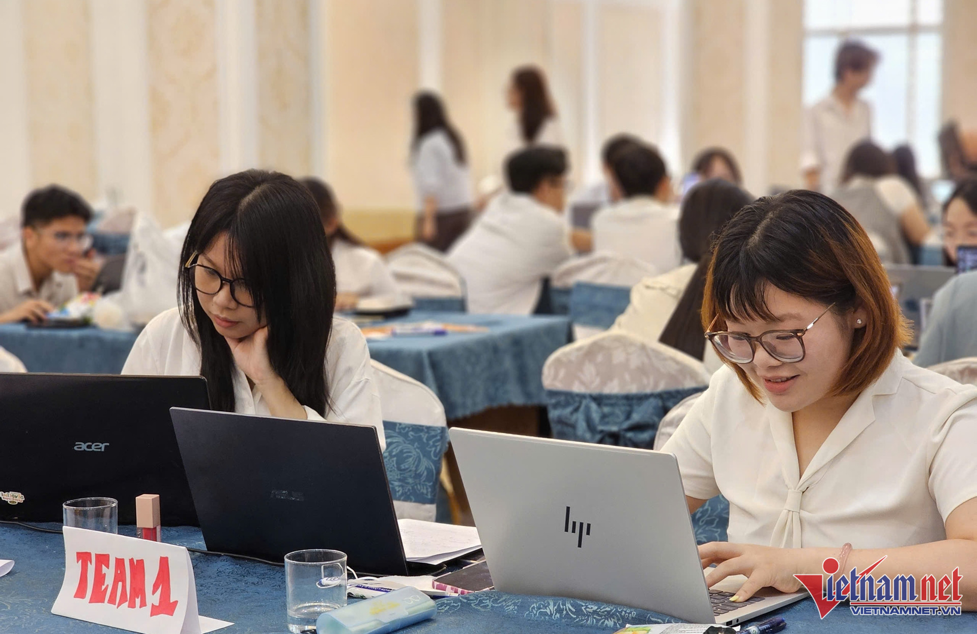 W-doi thi Re City Hackathon 2026.jpg