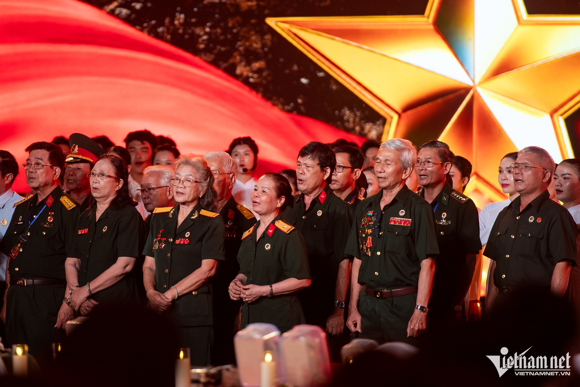 W-Lê Thị Riêng Nguyễn Huế 22.jpg