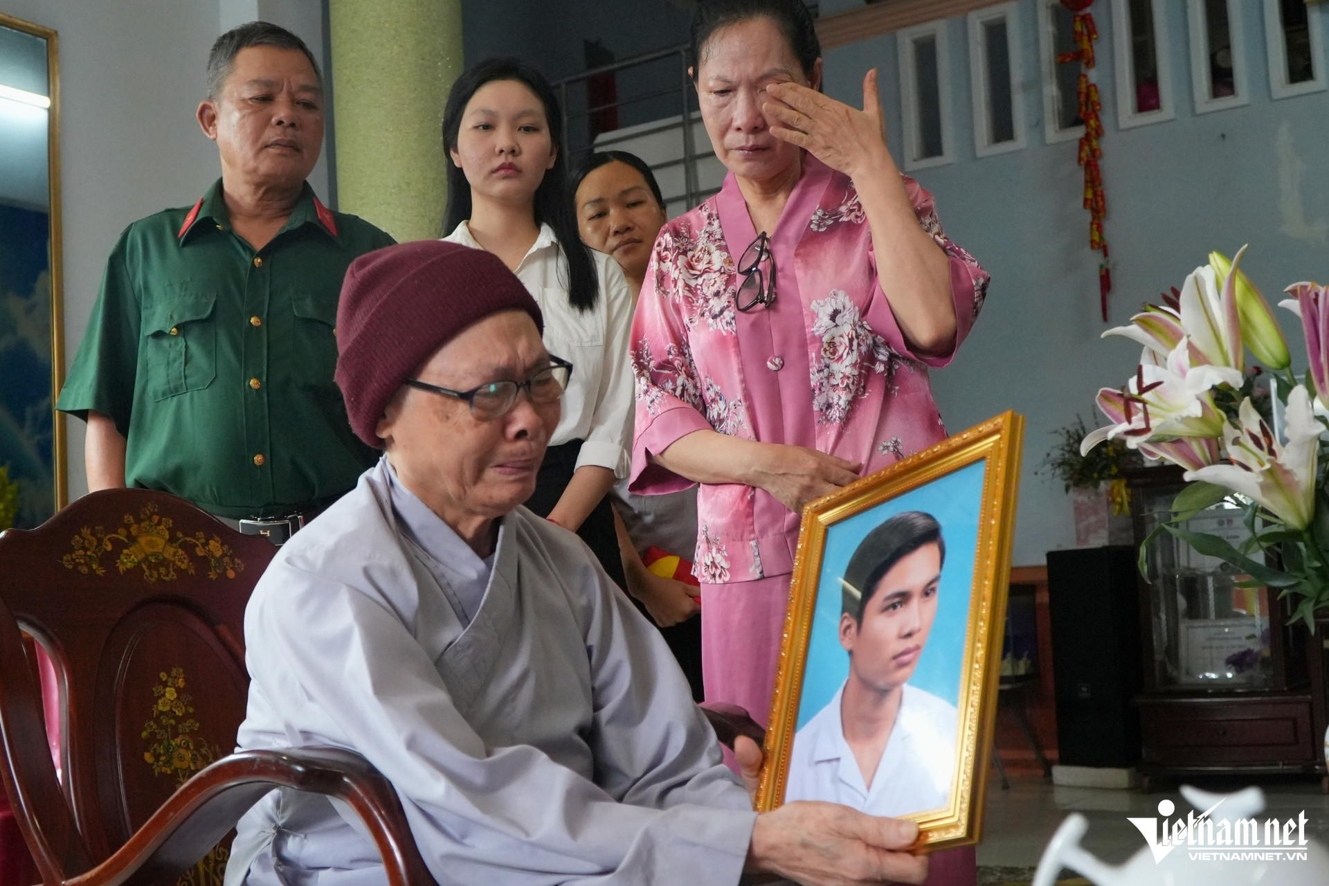 W-trao anh phuc dung 1.jpg