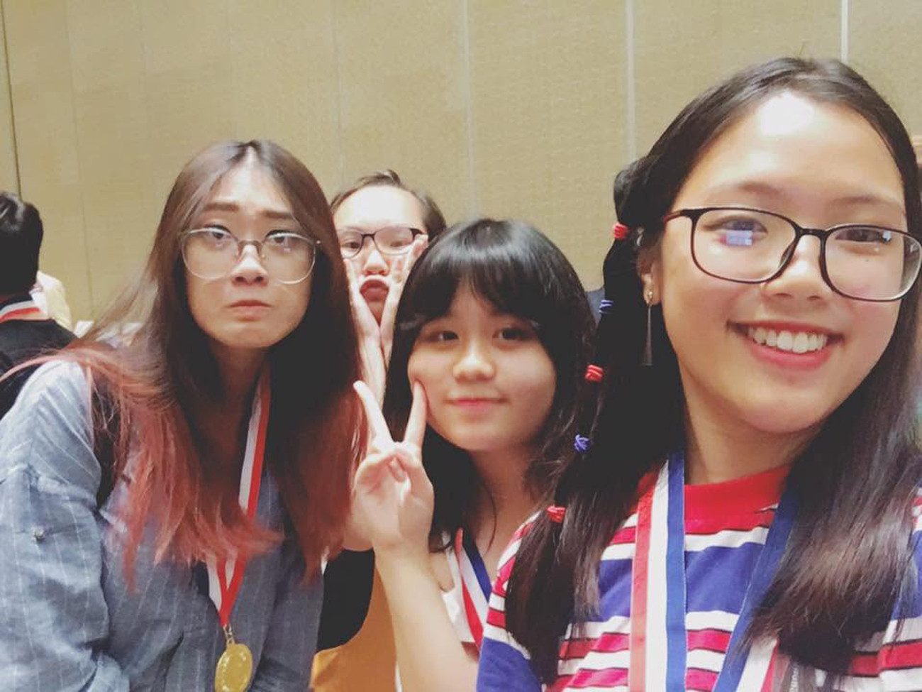 bong chuyen 6.jpg