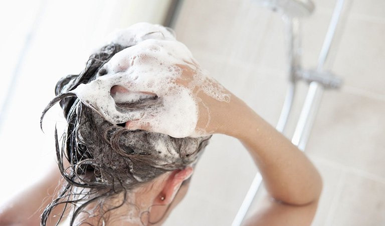 Thu hồi 313 số tiếp nhận phiếu công bố nhiều loại son môi, dầu gội nổi tiếng