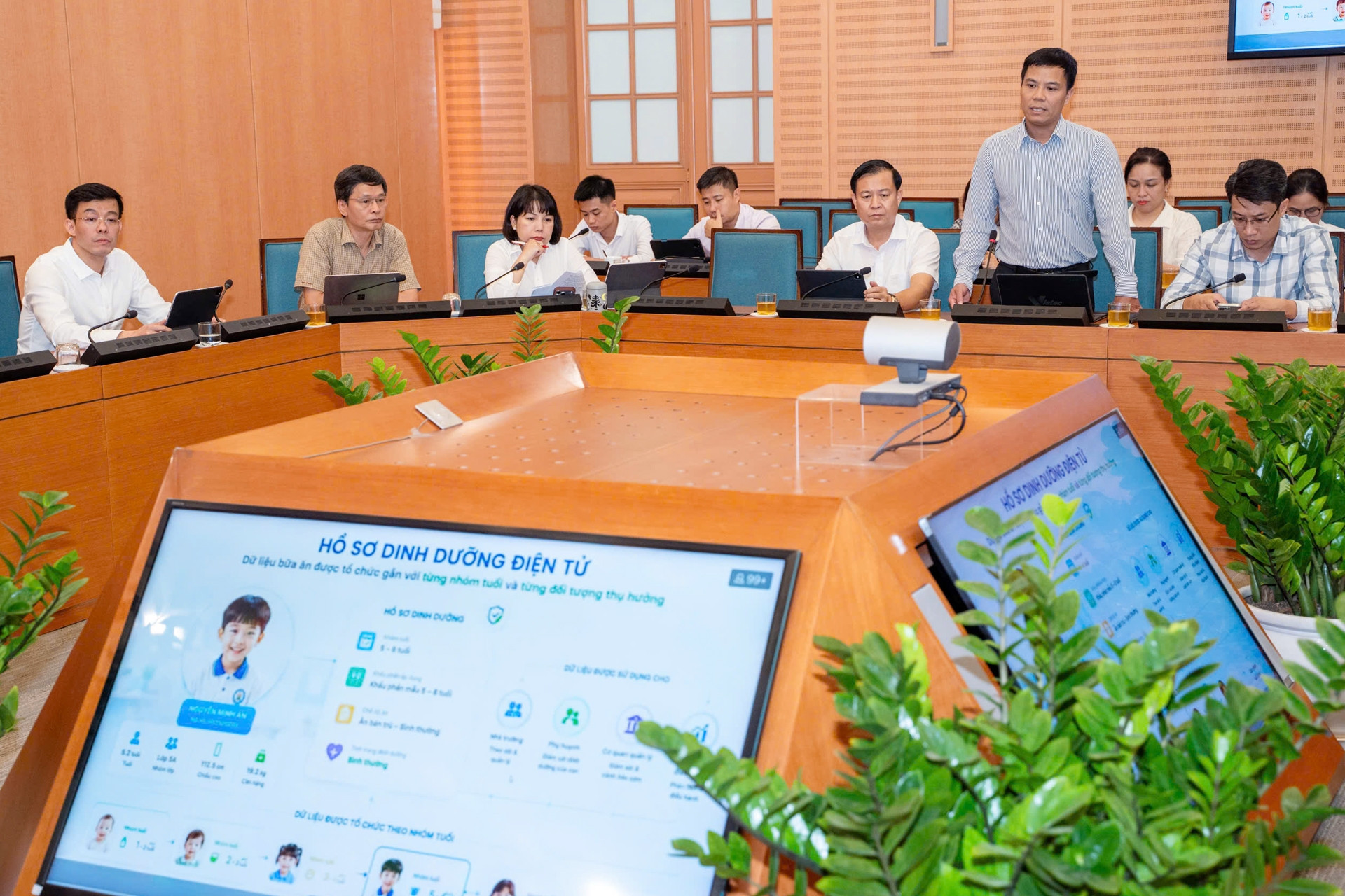 Hà Nội ứng dụng công nghệ số để minh bạch thông tin về bữa ăn học đường