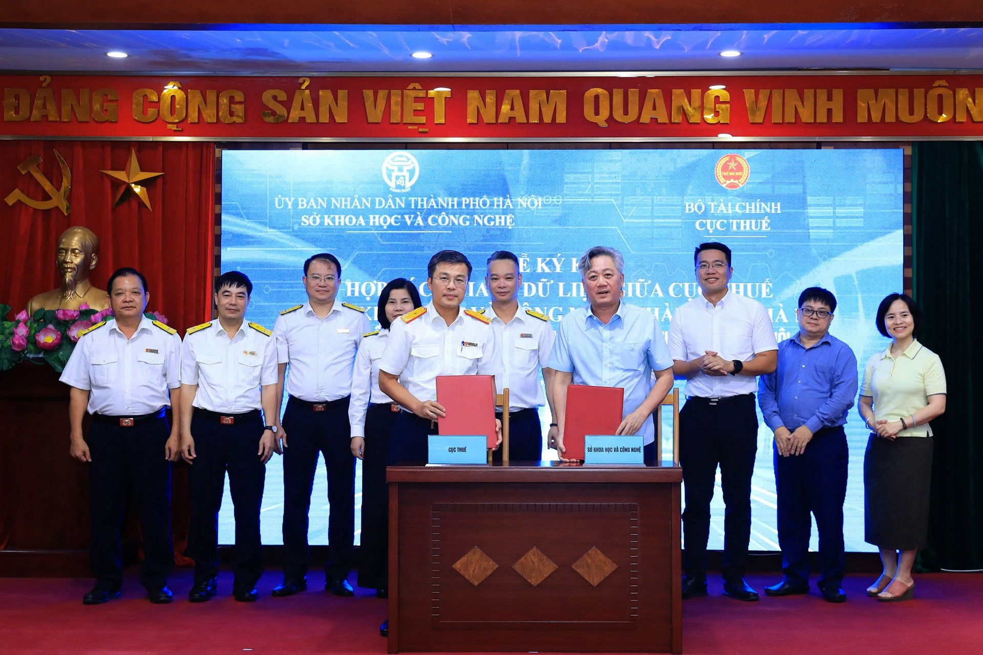 Hợp tác để người dân, doanh nghiệp thuận tiện tiếp cận thông tin và dịch vụ thuế