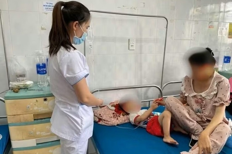 Lời khai của cha dượng vụ đánh con riêng 3 tuổi của vợ, khiến bé phải nhập viện