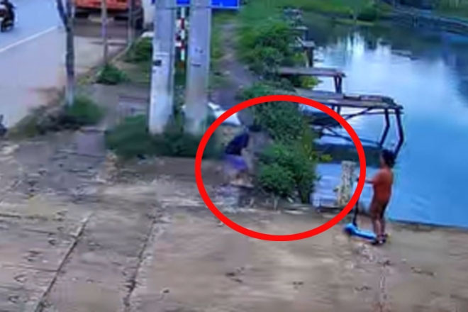 Phản ứng nhanh nhạy của bé trai 9 tuổi cứu em họ 6 tuổi khỏi đuối nước