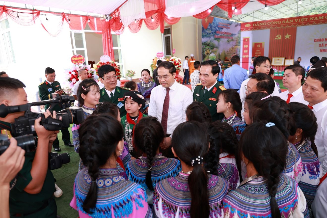 Thu hẹp khoảng cách thông tin cho người dân vùng khó khăn và nhóm yếu thế