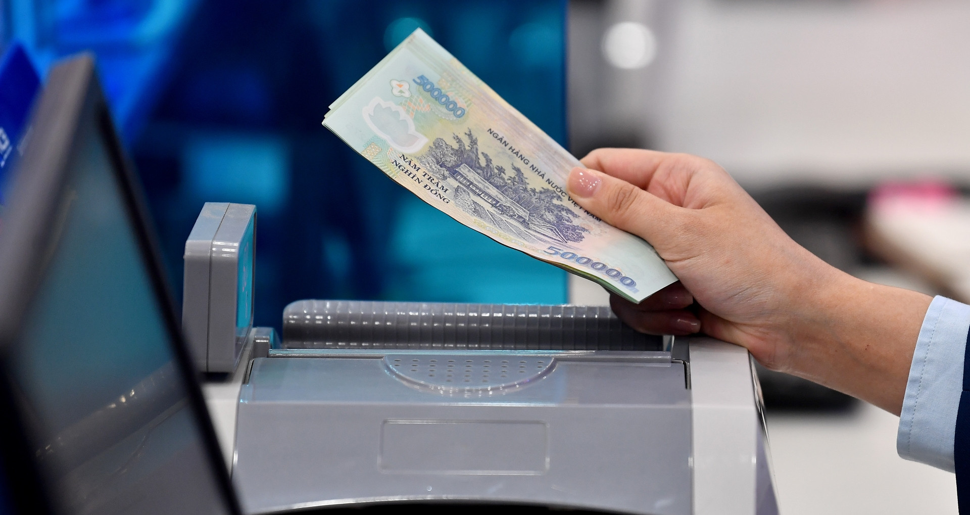 Vay 200 triệu trong 5 năm lãi suất bao nhiêu?