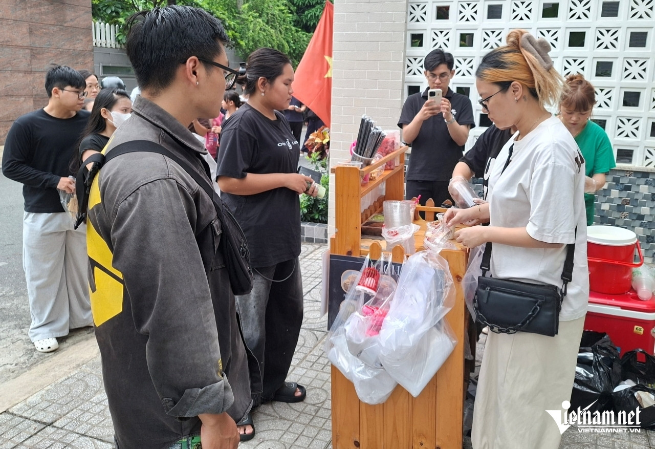 https://static-images.vnncdn.net/vps_images_publish/000001/000003/2026/7/28/w-sua-tuyet-van-nam-55-2528.jpg