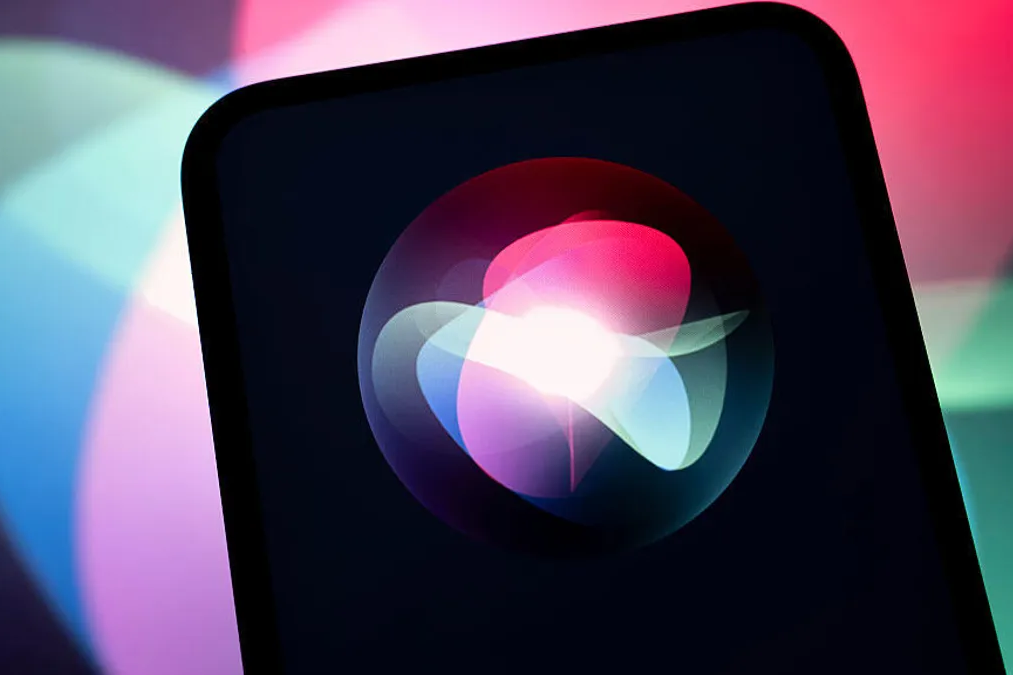 Cách thông báo pin yếu trên iPhone bằng Siri đơn giản