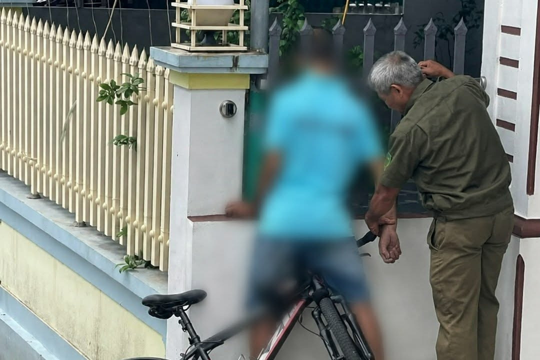 Đi ăn giỗ về, người đàn ông đi xe đạp tử vong sau cú đâm vào tường